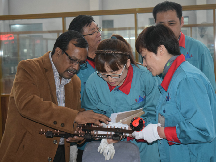 孟加拉客戶來(lái)我公司參觀訪問(wèn)