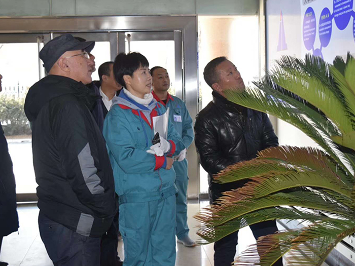 區(qū)領(lǐng)導(dǎo)來(lái)我公司考察